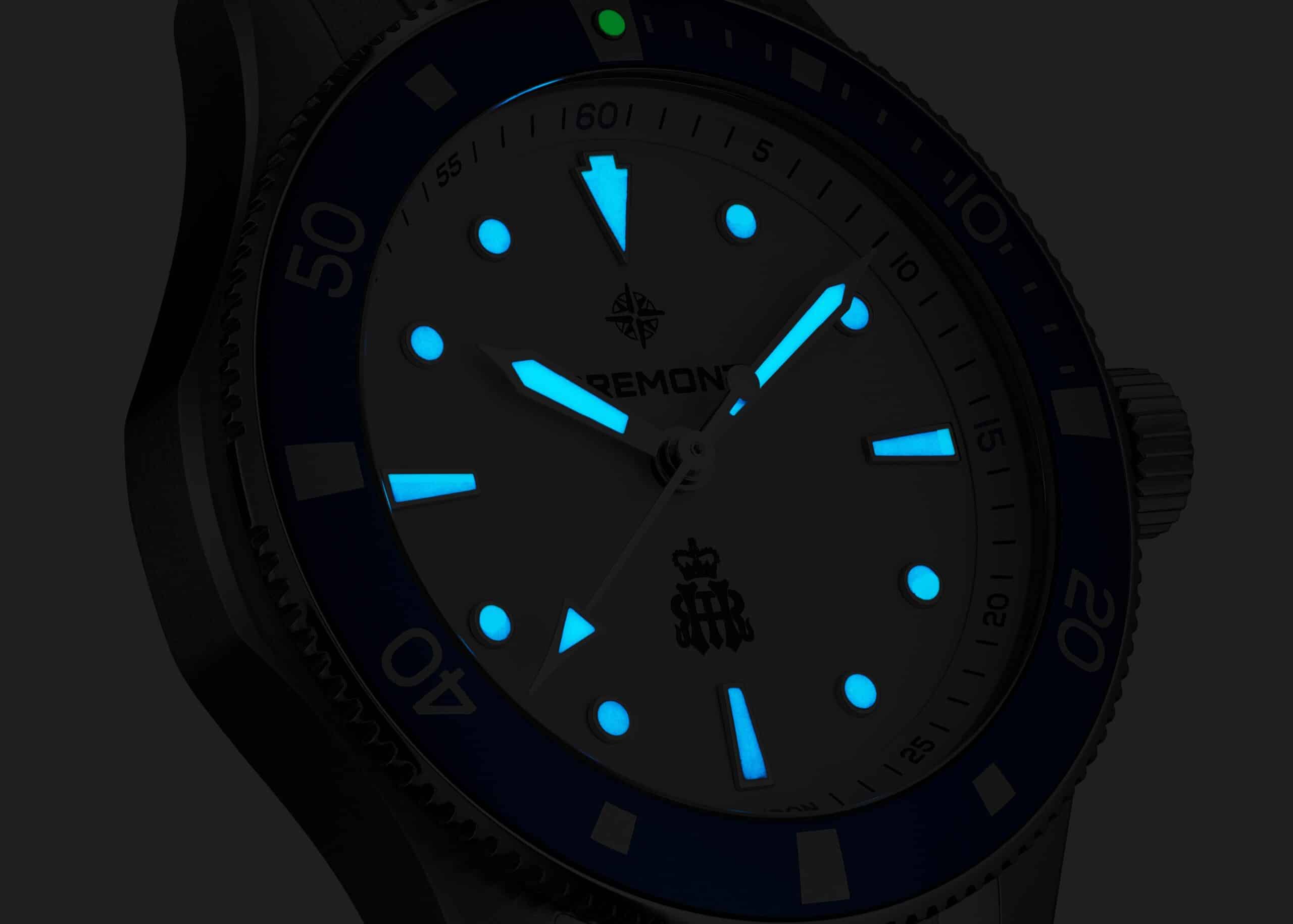 Bremont Supermarine 300m Henley Royal Regata caratula lume