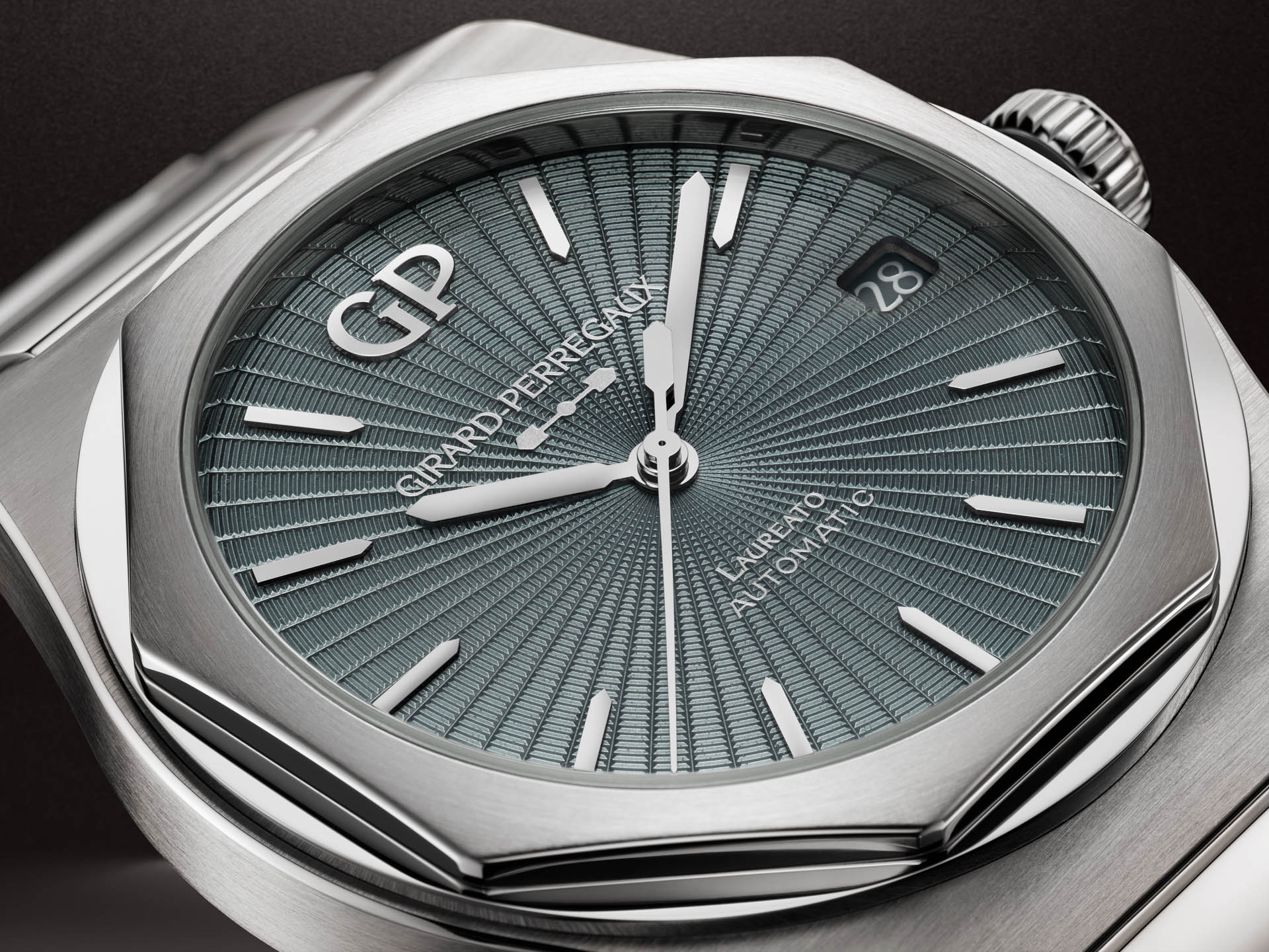 Girard-Perregaux reinventa a su ícono con el nuevo Laureato 42 mm Infinite Grey
